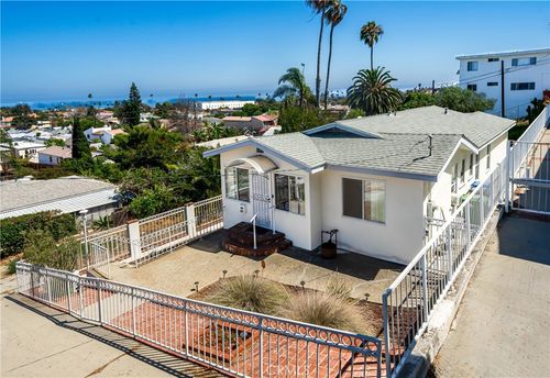 661 W 26th St, San Pedro, CA, 90731 | Card Image