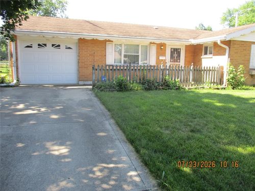 1022 Mayfield Dr, Troy, OH, 45373-1870 | Card Image