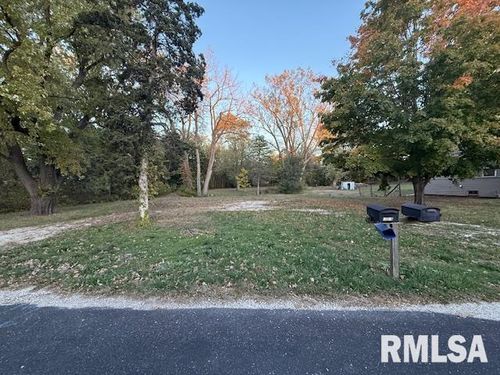 10014 N Garden Ln, Peoria, IL, 61615-1248 | Card Image