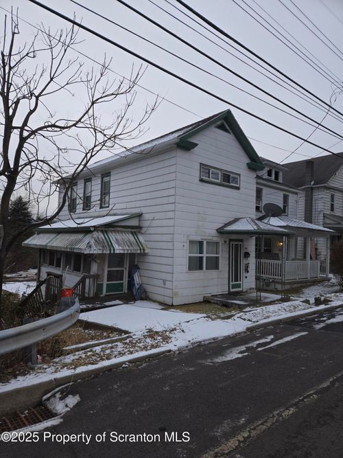 926 W Main St, Plymouth, PA, 18651-2715 | Card Image