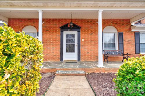1516 Marlwood Dr, Shelby, NC, 28150-3200 | Card Image