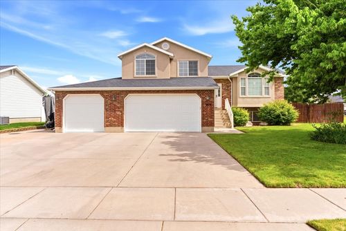 1676 W 525 N, West Point, UT, 84015-8235 | Card Image