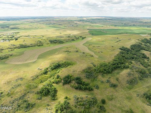 On 24th Ave, Mandan, ND, 58554 | Card Image