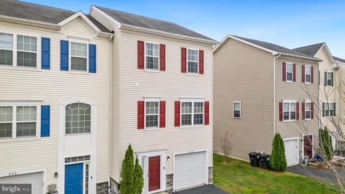 810 Lissicasey Loop, MIDDLETOWN, DE, 19709-9935 | Card Image