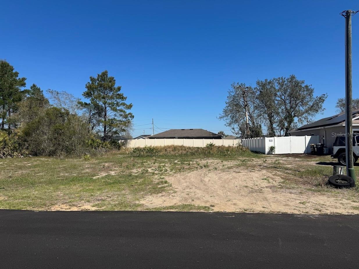 Land in POINCIANA