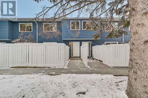 251 90 Ave Se, Calgary, AB, T2J0A4 | Card Image