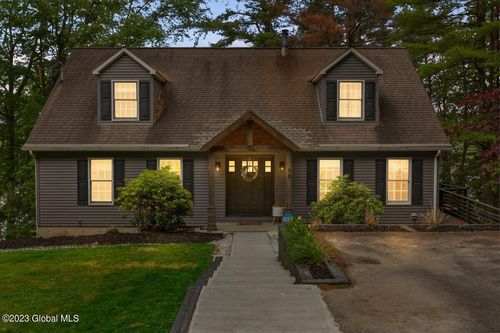68 Harriman Rd Ext, Averill Park, NY, 12018-4821 | Card Image