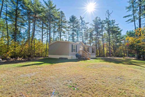 19 Leisure Dr, Ossipee, NH, 03864 | Card Image