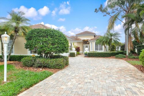7327 Kensington Ct, UNIVERSITY PARK, FL, 34201-2346 | Card Image