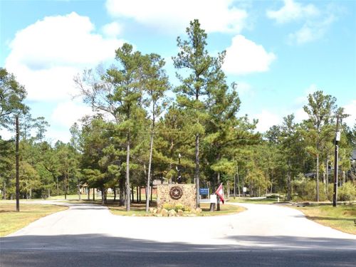 5-24-28 Rim Rock Road, Huntsville, TX, 77340 | Card Image