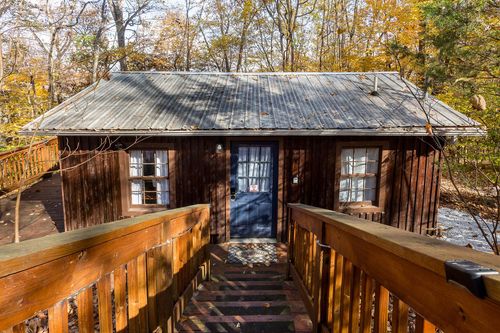 222 Cedar Bluff Ridge Rd, Monticello, KY, 42633-6948 | Card Image