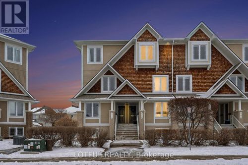 576 Lakeridge Dr, Ottawa, ON, K4A0H5 | Card Image