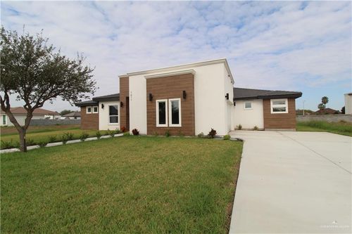 1611 Oak Alley Dr, Mission, TX, 78572-7854 | Card Image