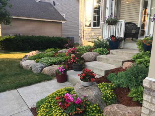 1693 Windsor Dr S, Shakopee, MN, 55379-7074 | Card Image