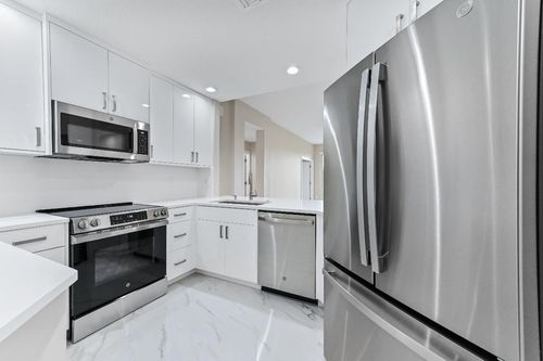 102-12510 Crystal Pointe Drive, Boynton Beach, FL, 33437 | Card Image