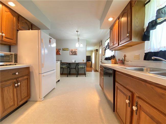 240 Hamburg Rd, House other with 3 bedrooms, 2 bathrooms and 2 parking in Greenville PA | Image 23
