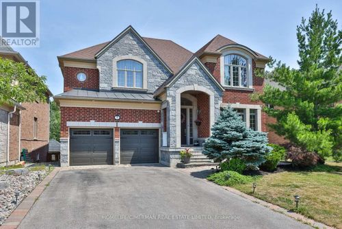 5 Pheasant Drive, Richmond Hill (Oak Ridges), ON, L4E3S9 | Card Image