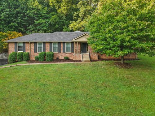 6601 Harcourt Cir, Nashville, TN, 37205-3933 | Card Image