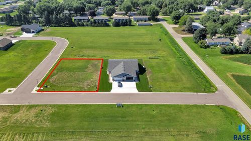 1304 Castle St Street, Larchwood, IA, 51241 | Card Image