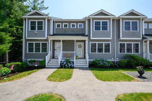 32-32 Great Cedar Dr, Hanson, MA, 02341-1288 | Card Image