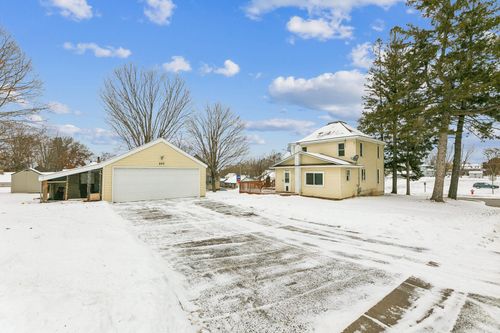 250 River Street, Holdingford, MN, 56340 | Card Image