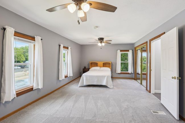 401 Highway 7, House other with 5 bedrooms, 2 bathrooms and null parking in Excelsior MN | Image 13