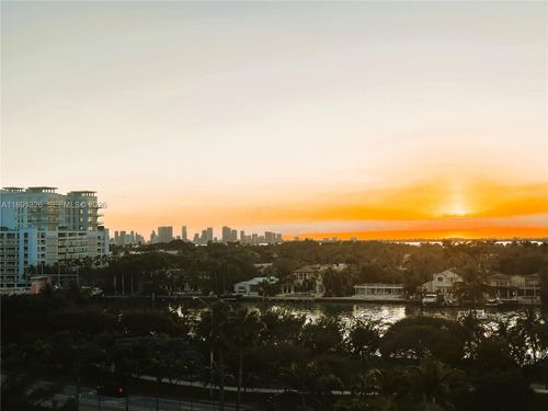 apt-701-6422 Collins Ave, Miami Beach, FL, 33141-4690 | Card Image
