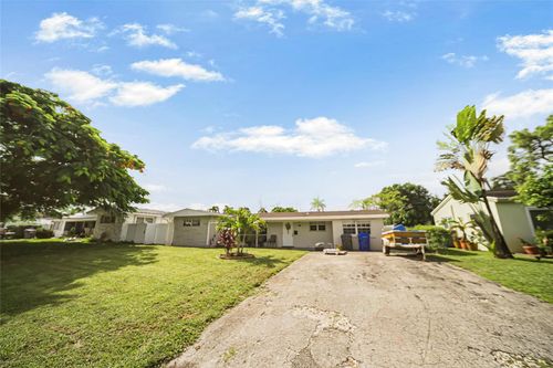7000 Hope St, Hollywood, FL, 33024-3713 | Card Image
