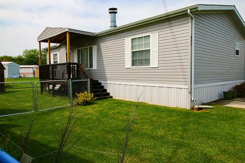 613 Bunker Hill Dr, Winchester, KY, 40391-8403 | Card Image