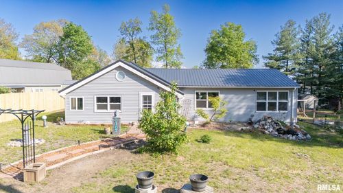 3157 Rakestraw Rd, Manito, IL, 61546-8340 | Card Image