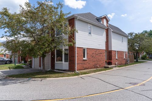 50 Shoreline Dr, Bracebridge, ON, P1L1Z4 | Card Image