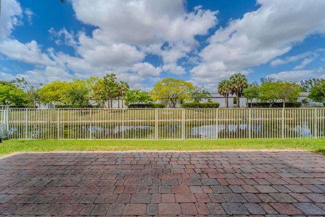 1568 Sw 106 Th Ave, House other with 3 bedrooms, 3 bathrooms and null parking in Pembroke Pines FL | Image 41