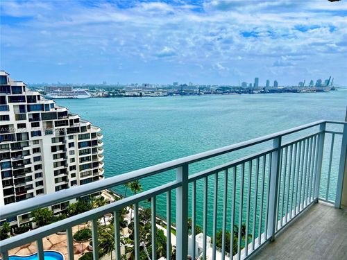 apt-2105-770 Claughton Island Dr, Miami, FL, 33131-2633 | Card Image