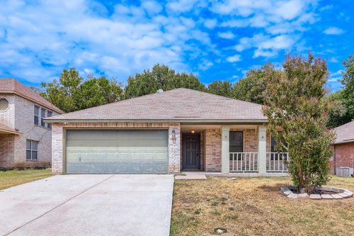2428 Winford Dr, Grand Prairie, TX, 75052-7487 | Card Image