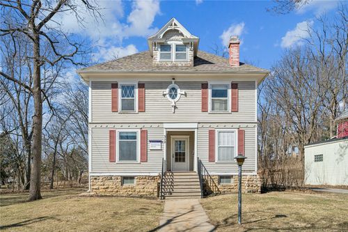 322 W College Blvd, Mt Vernon, IA, 52314 | Card Image