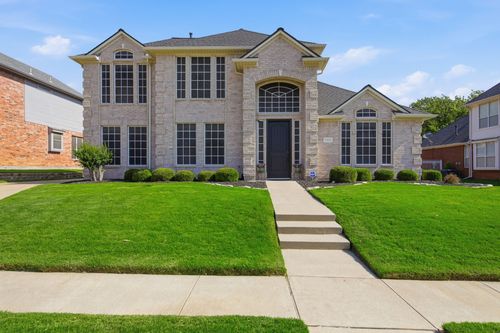 1117 Crestview Dr, Bedford, TX, 76021-3358 | Card Image