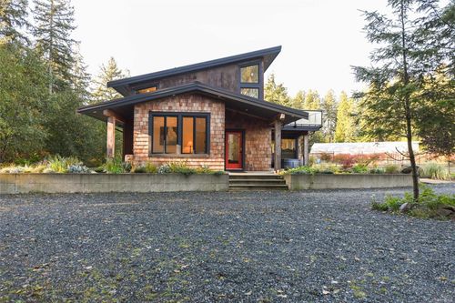 7592 Gabby Rd, Merville, BC, V0R2M0 | Card Image