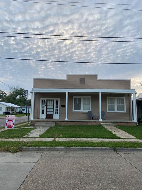 574 Goode St, Thibodaux, LA, 70301-3514 | Card Image