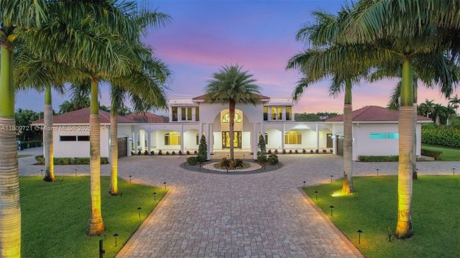 4610 Sw 178 Th Ave, House other with 8 bedrooms, 8 bathrooms and null parking in Southwest Ranches FL | Image 10