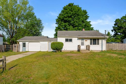 1020 1st St, Bangor, MI, 49013-1010 | Card Image