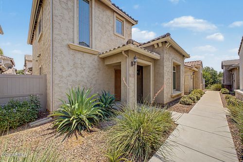 2163 W Scully Dr, Phoenix, AZ, 85023-9204 | Card Image