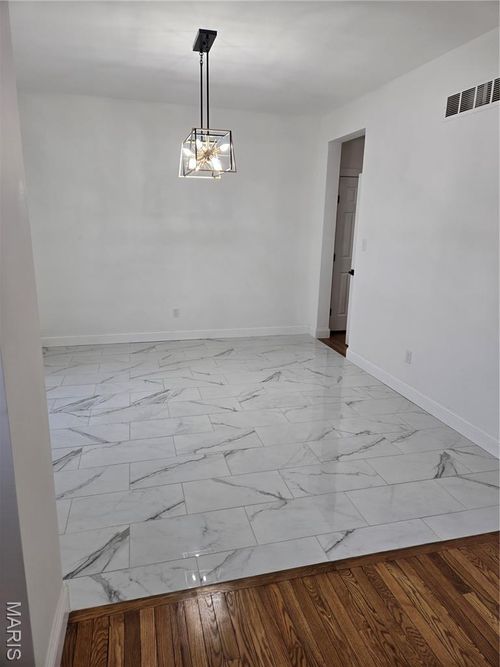 3120 Saint Vincent Ave, Saint Louis, MO, 63104-1418 | Card Image