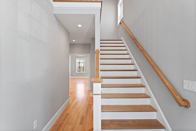 17 - 17 Monroe St, House attached with 3 bedrooms, 3 bathrooms and 4 parking in Norwood MA | Image 14