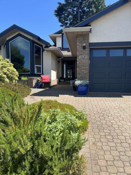 3491 Arbutus Dr S, Cobble Hill, BC, V8H0K8 | Card Image