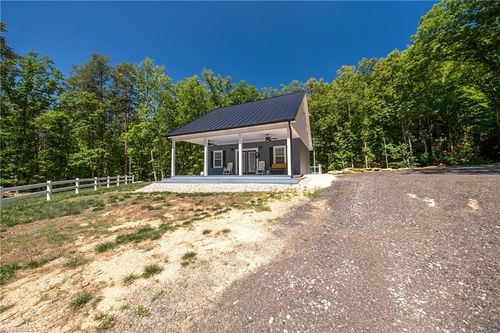 1325 Doyle Cromer Rd, King, NC, 27021 | Card Image