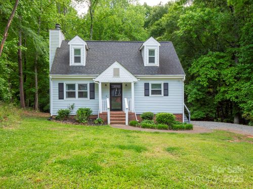 8905 Vagabond Rd, Charlotte, NC, 28227-5637 | Card Image