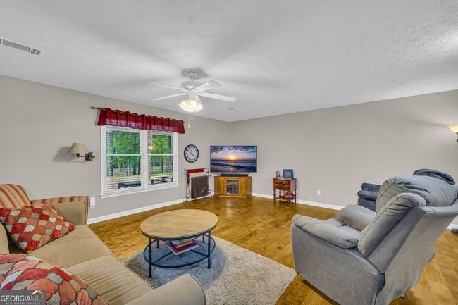 7616 Nicholson Rd, House other with 3 bedrooms, 2 bathrooms and 2 parking in cumming GA | Image 24