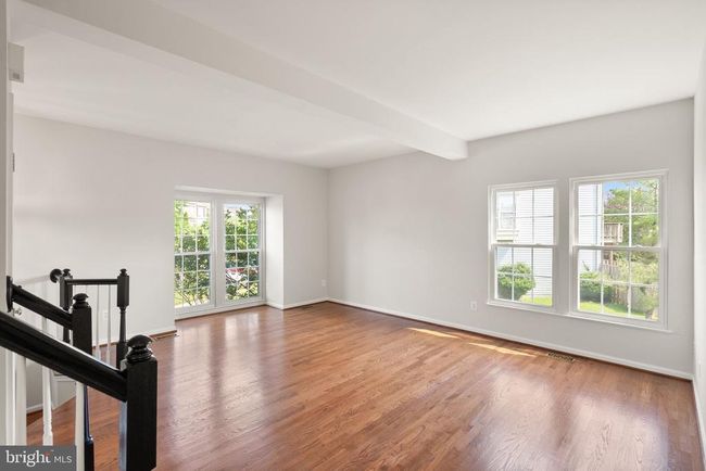 20681 Southwind Ter, Townhouse with 3 bedrooms, 3 bathrooms and null parking in ASHBURN VA | Image 5