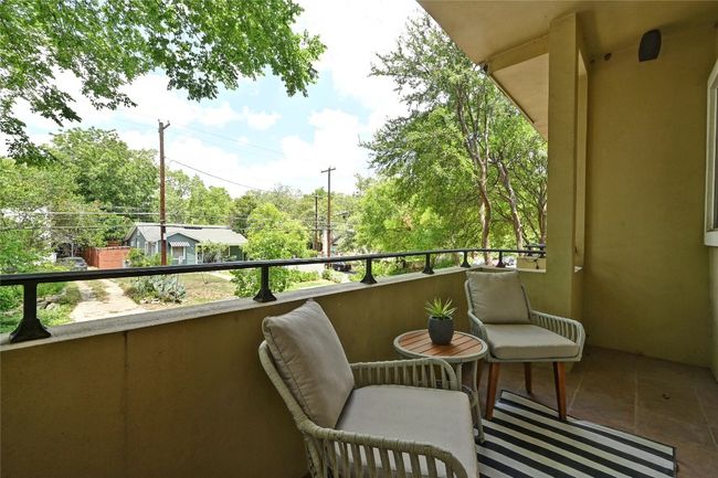 Second story covered balcony | Image 24
