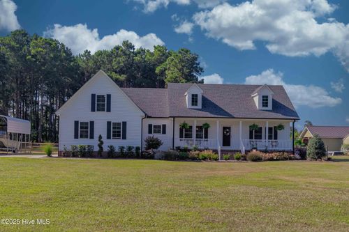 200 S End Rd, Knotts Island, NC, 27950-9632 | Card Image